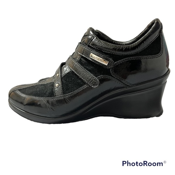 GEOX Janice Patent Leather and Suede Wedge Shoes Size 7.5 - Picture 2 of 8